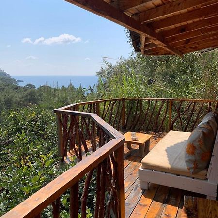 Bamboo Bungalow With Sea View In Kabak Bay, Oeluedeniz Фетхие Экстерьер фото
