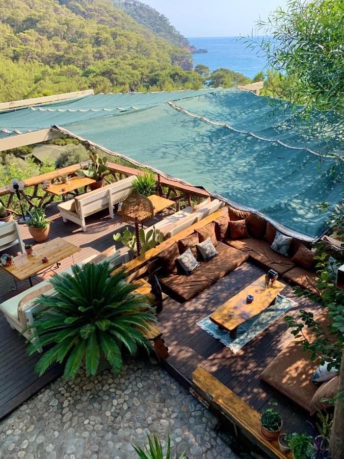Bamboo Bungalow With Sea View In Kabak Bay, Oeluedeniz Фетхие Экстерьер фото