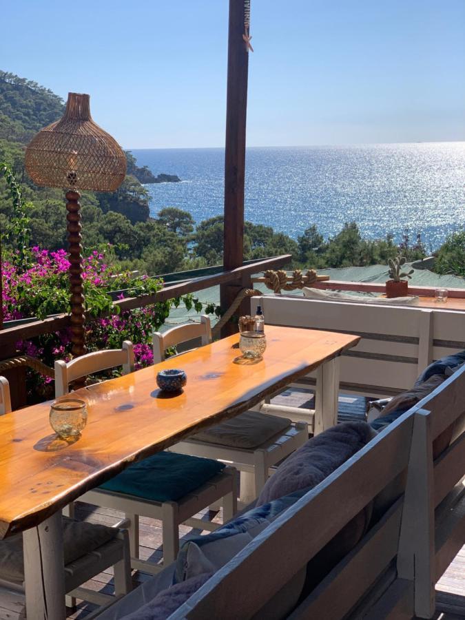 Bamboo Bungalow With Sea View In Kabak Bay, Oeluedeniz Фетхие Экстерьер фото