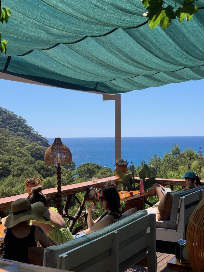 Bamboo Bungalow With Sea View In Kabak Bay, Oeluedeniz Фетхие Экстерьер фото